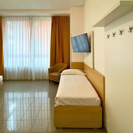 Navigli Suites Милано Екстериор снимка