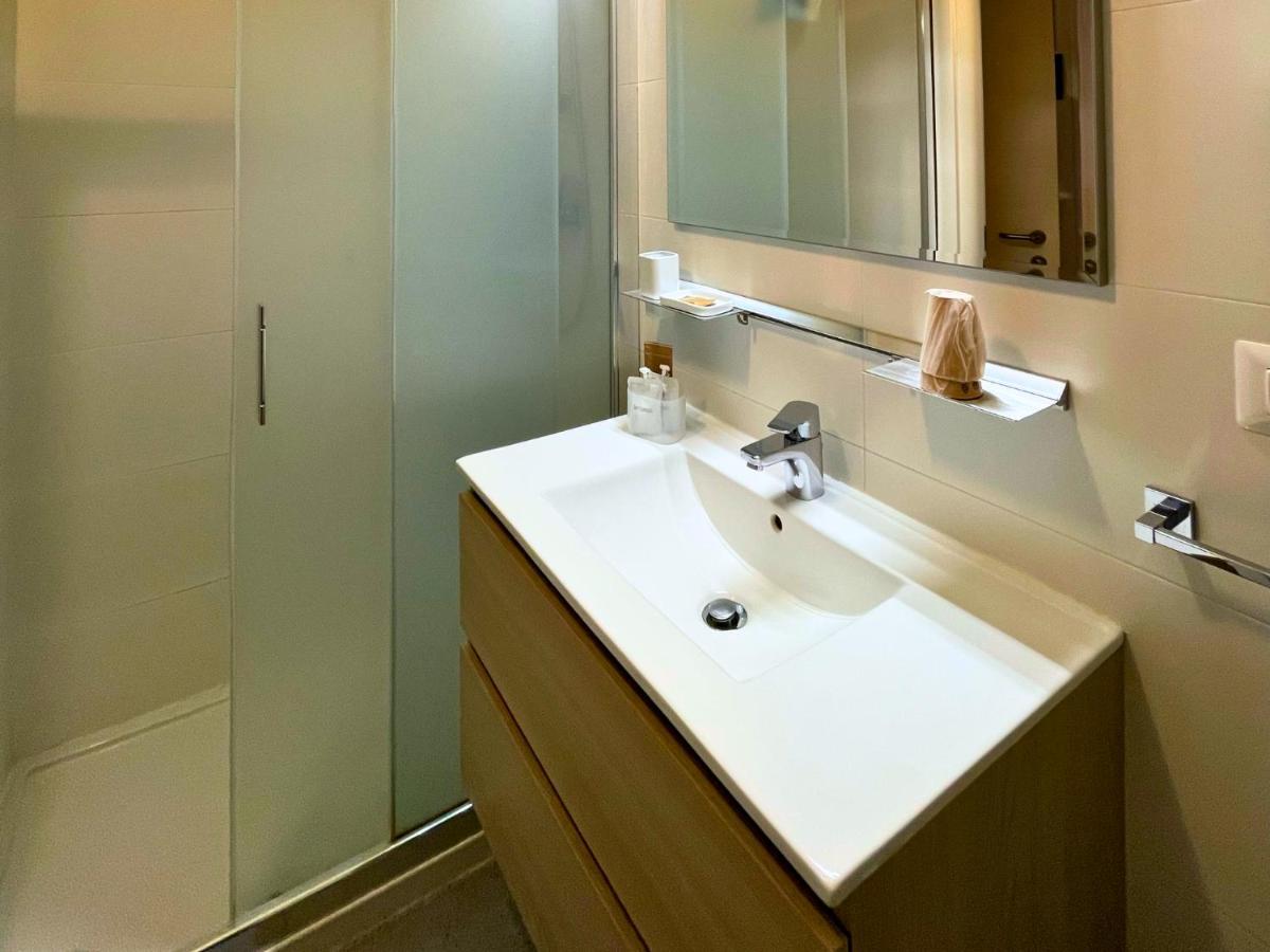Navigli Suites Милано Екстериор снимка